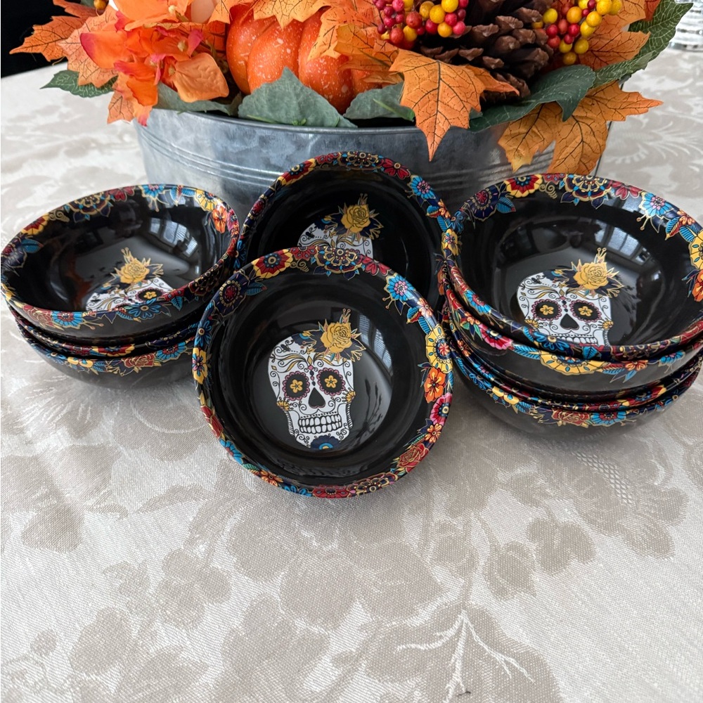 Day of the Dead Sugar Skull Decorative Party Bowls. William Sonoma  - Black